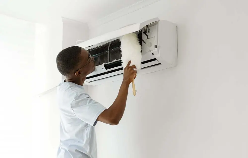 Instalación de aire acondicionado y mantenimiento del mismo